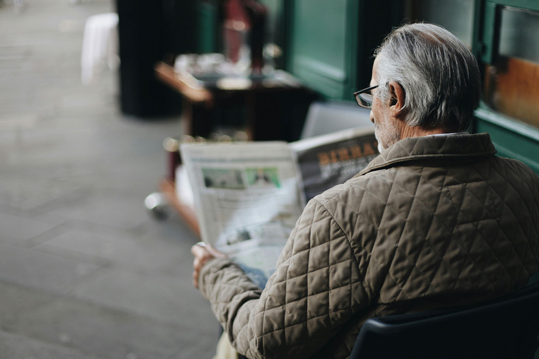 Tips to Shield Your Elderly Parents From Scammers